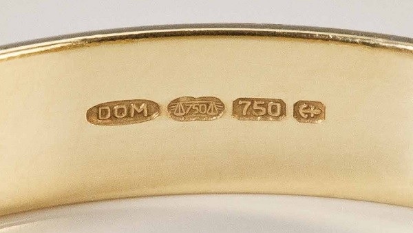 Visual inspection To detect fake gold
